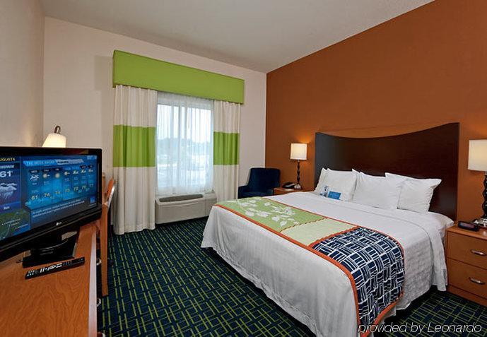 Fairfield Inn And Suites By Marriott Augusta Rum bild